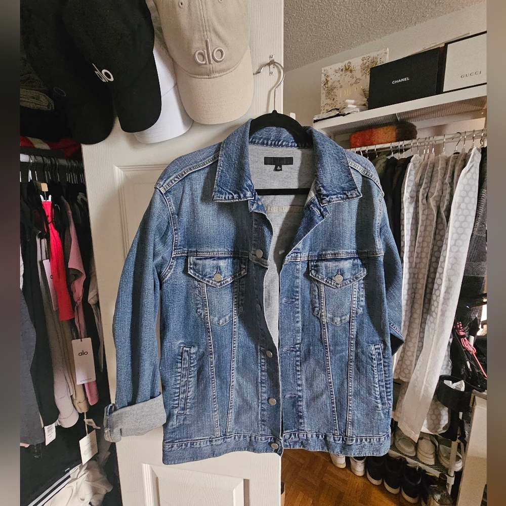 UNIQLO JEAN JACKET
